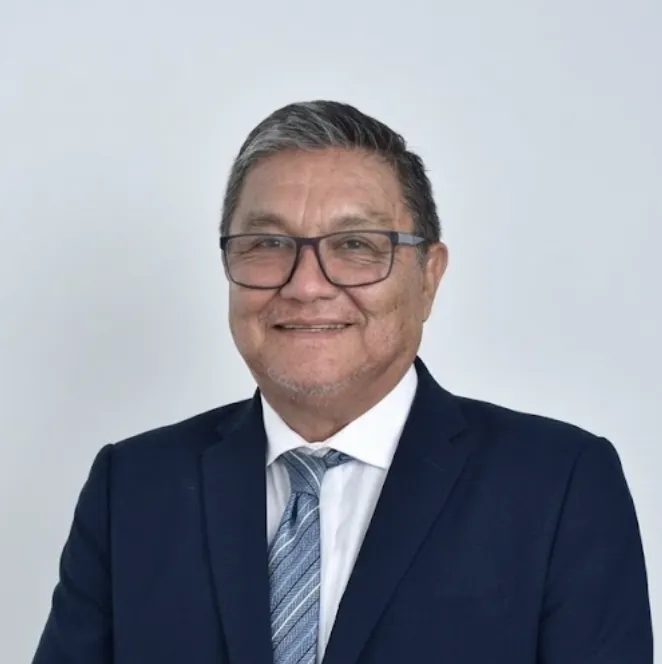 Prof. Julio Kcomt Otero
