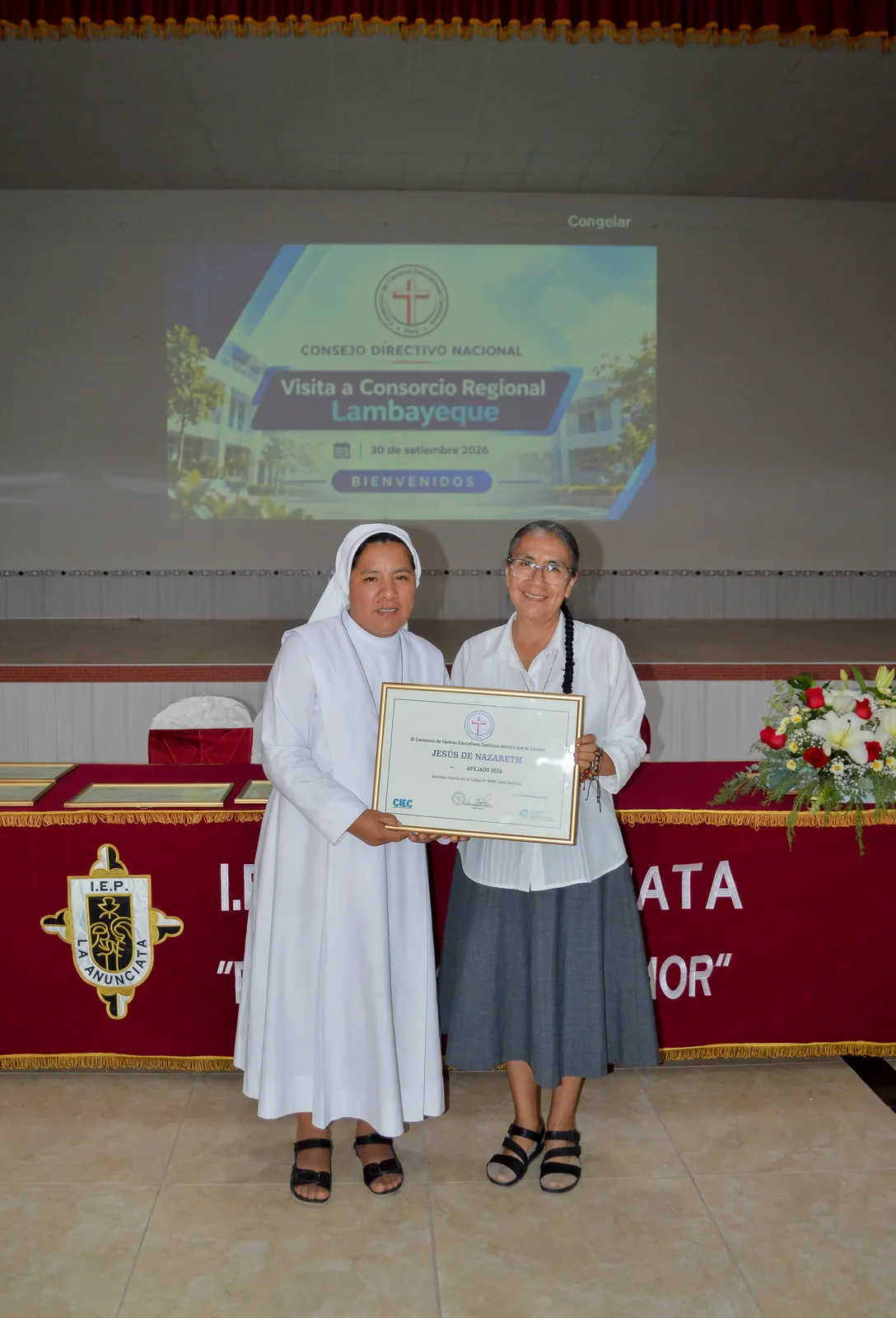 Entrega de Certificado de Afiliación 2026 en la Asamblea Regional de Lambayeque