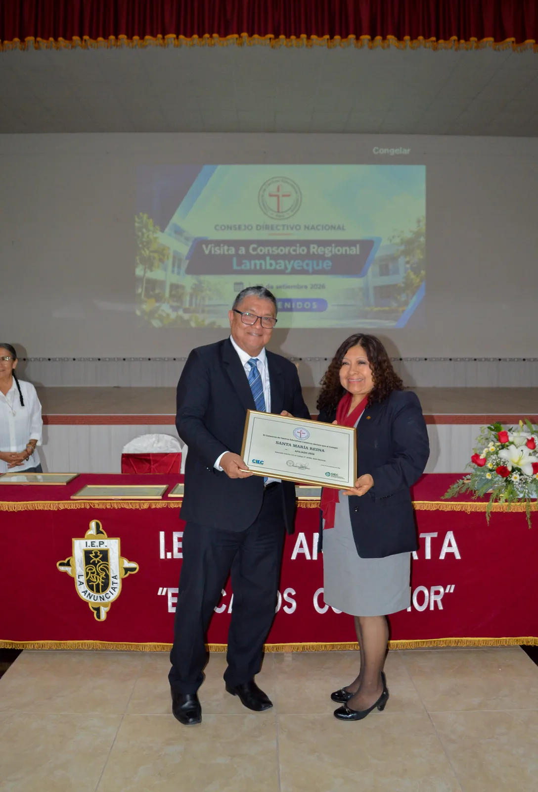 Entrega de Certificado de Afiliación 2026 en la Asamblea Regional de Lambayeque