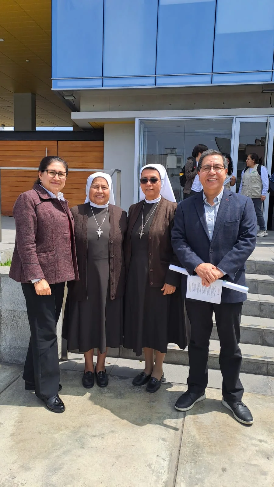 Representantes del CCEC junto a directoras de centros educativos católicos en el I Encuentro de preparación