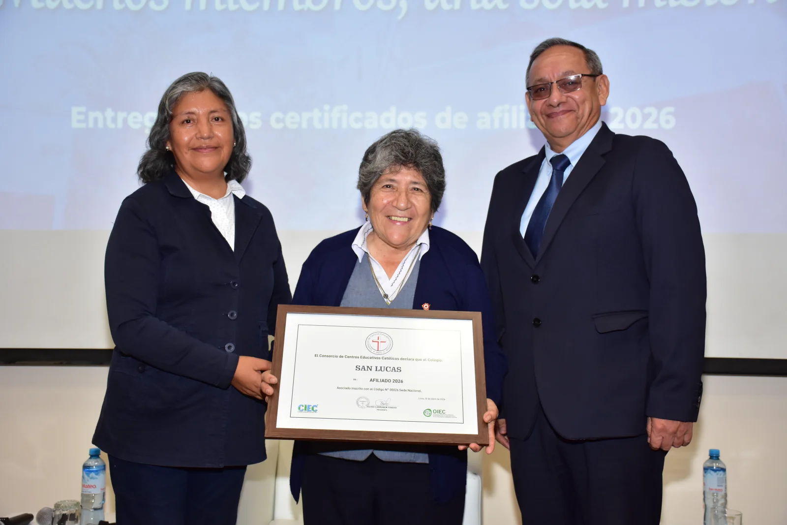 Colegio San Lucas de Pueblo Libre recibe su Certificado de Afiliación CCEC 2026
