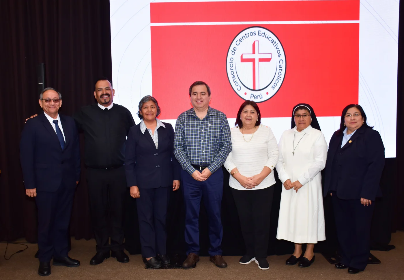 Reunión de Directores: experiencias de trabajo en redes educativas